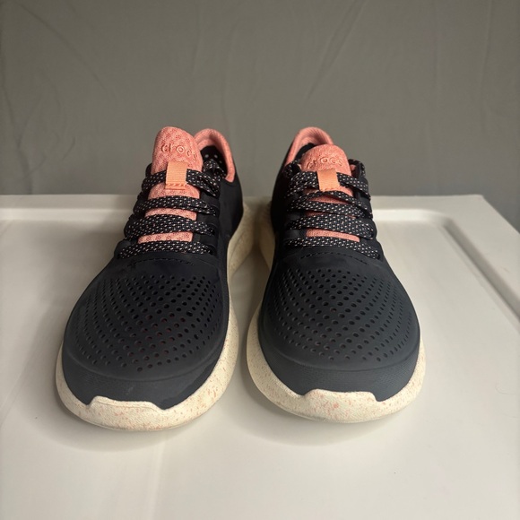 CROCS Women's Black and Pink Athletic Sneakers - Picture 2 of 8